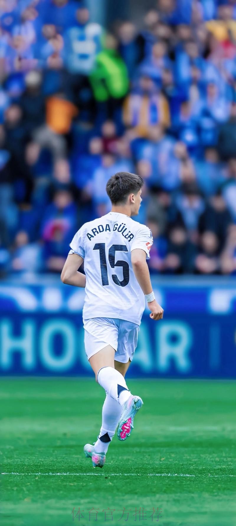 马卡:姆巴佩不习惯踢9号位 还需适应西甲法甲的不同